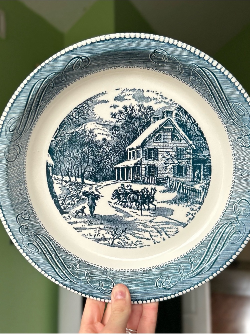 Incredibly Charming Royal China by Jeannette Homestead Blue + White Pie Plate